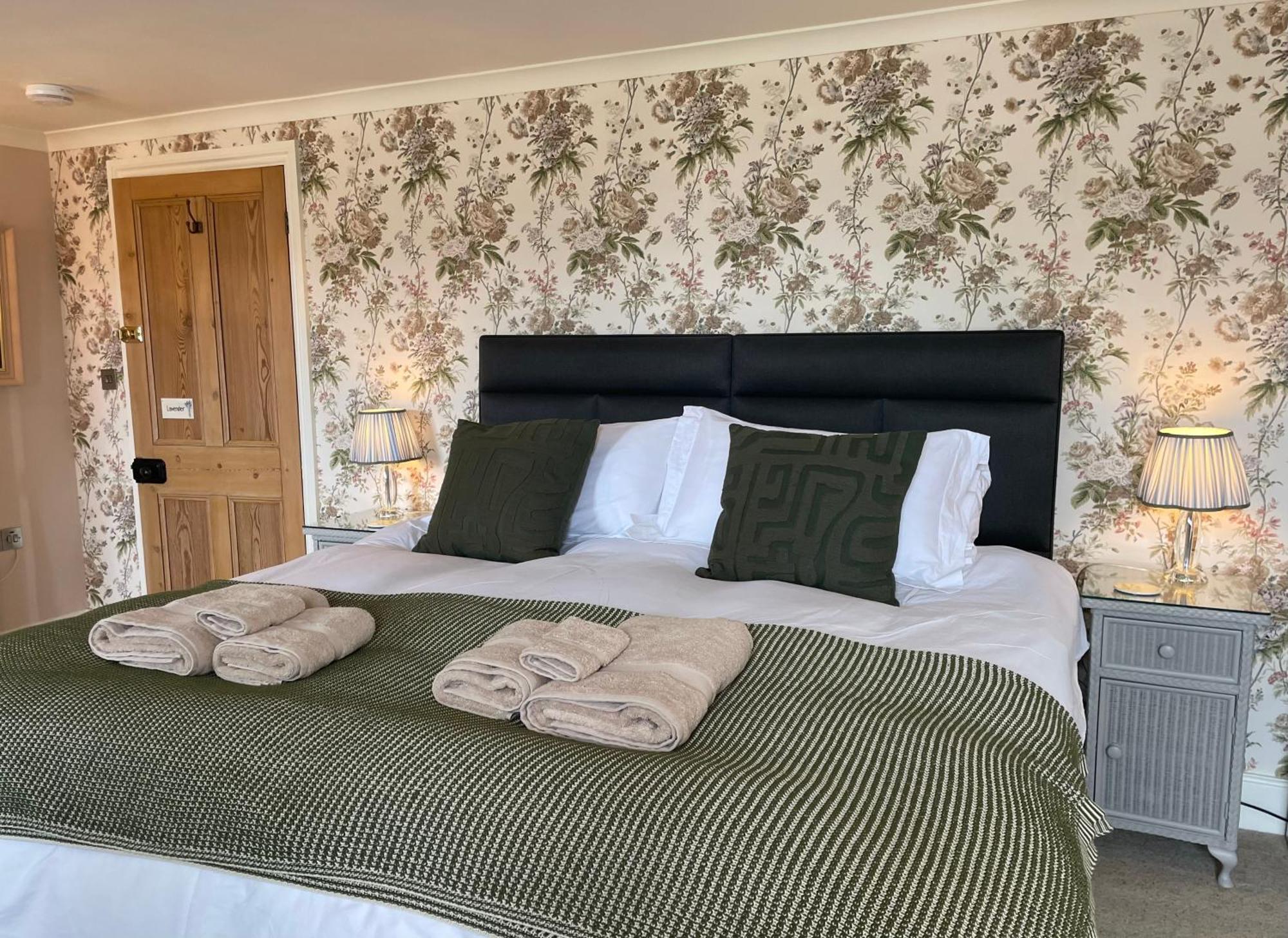 Treveighan Farmhouse Saint Teath エクステリア 写真